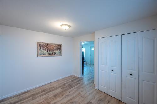 468 Wade Avenue, Penticton, BC - Indoor Photo Showing Other Room