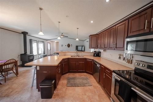 6524 Mcdonald Loop Road, Grasmere, BC 