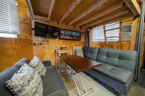 6524 Mcdonald Loop Road, Grasmere, BC 