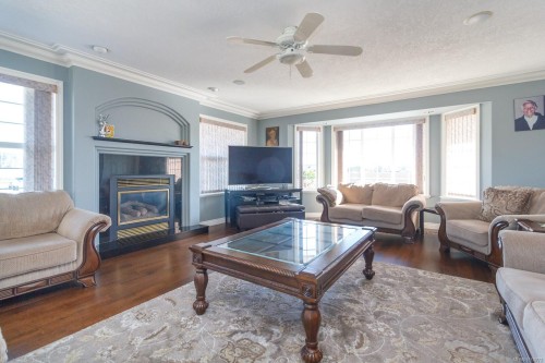 7112 Puckle Rd, Central Saanich, BC 