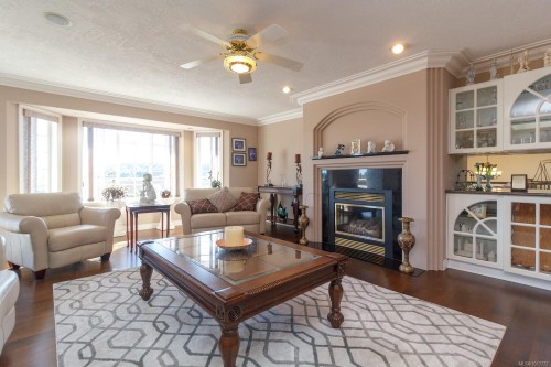 7112 Puckle Rd, Central Saanich, BC 