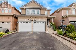 19 OXTAIL LANE  Brampton, ON L6X 5E2