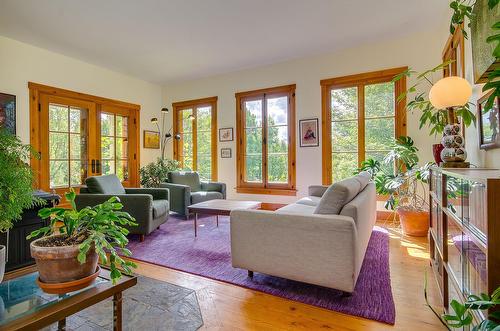 Salon - 87 Ch. Fairmount, Lac-Brome, QC - Indoor Photo Showing Living Room