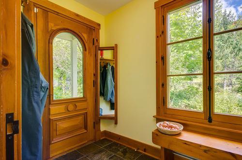 Hall d'entrée/Vestibule - 87 Ch. Fairmount, Lac-Brome, QC - Indoor Photo Showing Other Room