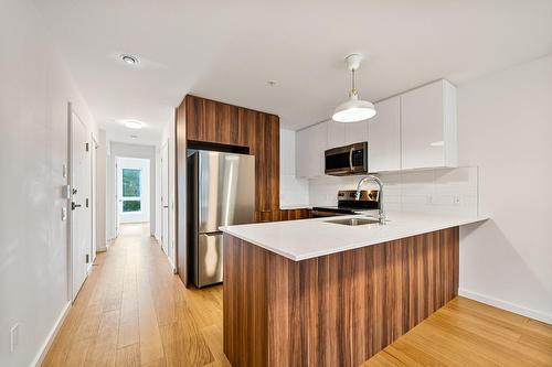Kitchen - 202-3630 Rue Ste-Catherine E., Montréal (Mercier/Hochelaga-Maisonneuve), QC - Indoor Photo Showing Kitchen