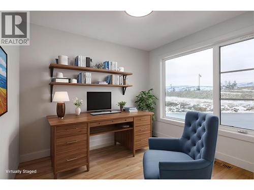 Main floor 2nd bedroom/office - 789 Carleton Street, Kelowna, BC - Indoor Photo Showing Office
