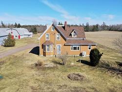 239 Ling Road  Winsloe North, PE C1E 2T2