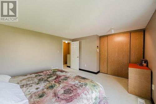 11 - 151 Martinet Avenue, London East (East I), ON - Indoor Photo Showing Bedroom