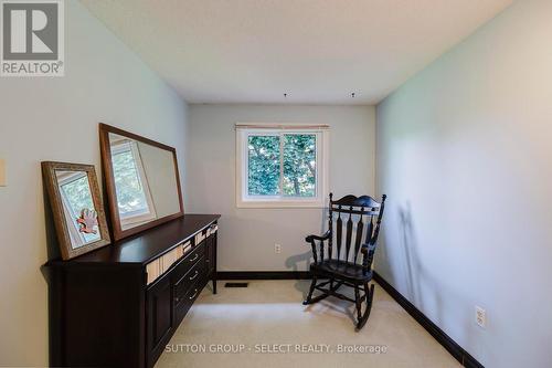 11 - 151 Martinet Avenue, London East (East I), ON - Indoor