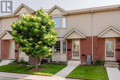 11 - 151 Martinet Avenue, London East (East I), ON - Outdoor With Facade