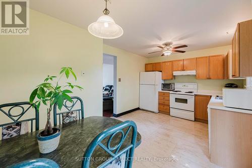 11 - 151 Martinet Avenue, London East (East I), ON - Indoor Photo Showing Kitchen