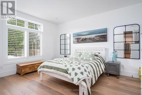 53 Niagara Street, Collingwood, ON - Indoor Photo Showing Bedroom