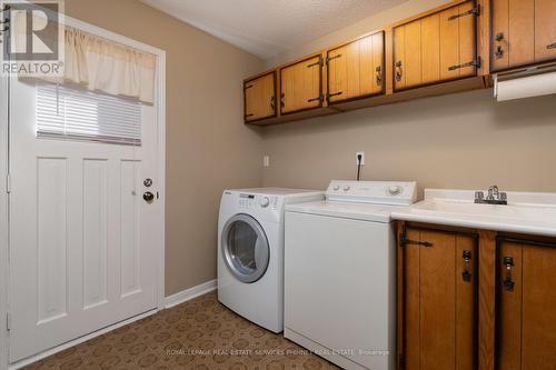 1005 Queen Street W, Mississauga, ON - Indoor Photo Showing Laundry Room