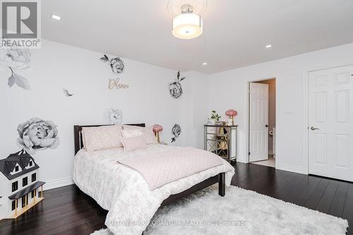 1451 Indian Road, Mississauga, ON - Indoor Photo Showing Bedroom