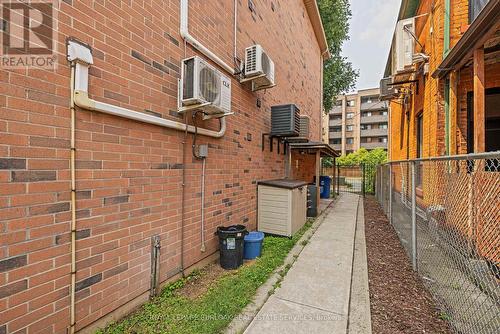 104 - 28 Victoria Avenue N, Hamilton, ON - Outdoor With Exterior