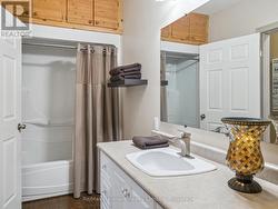 4 Pcs Central bathroom - 