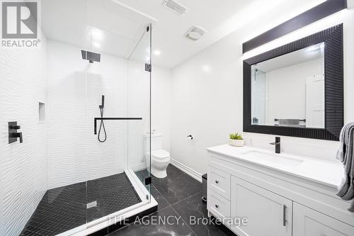 28 Chuck Ormsby Crescent, King, ON - Indoor Photo Showing Bathroom