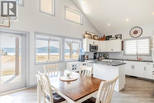 1705 Koocanusa Lake Drive, Lake Koocanusa, BC - Indoor Photo Showing Other Room