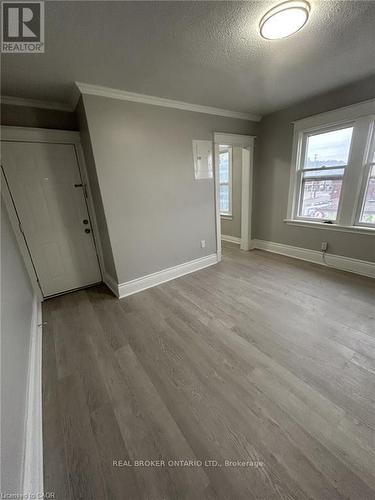 6 - 983 Main Street E, Hamilton, ON - Indoor Photo Showing Other Room