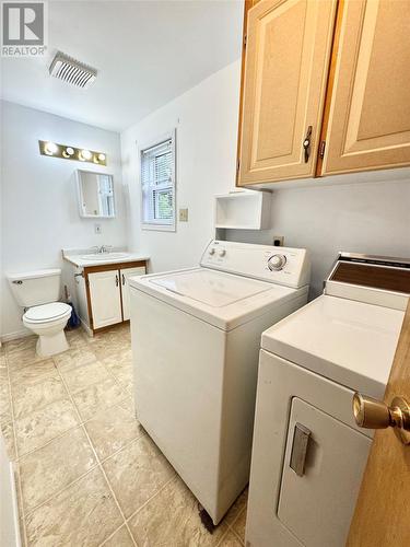 20 Pinetree Road, Traytown, NL - Indoor Photo Showing Laundry Room