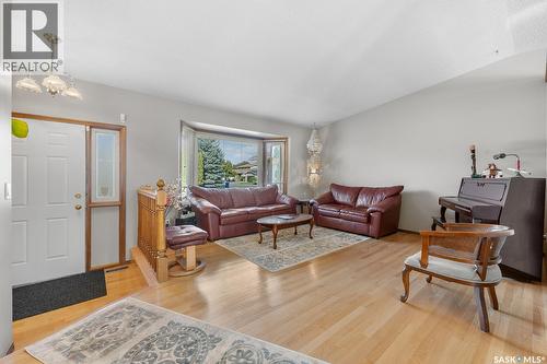 3506 Edinburgh Drive, Regina, SK - Indoor Photo Showing Living Room