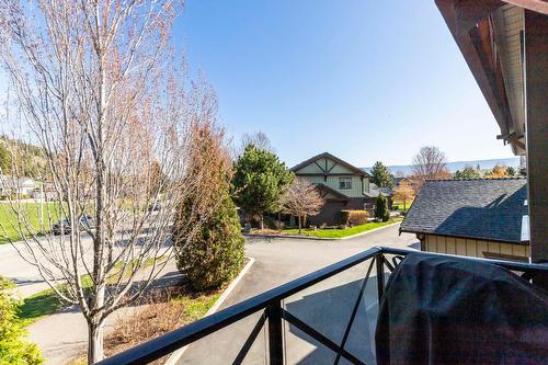 227-511 Yates Road, Kelowna, BC - Outdoor