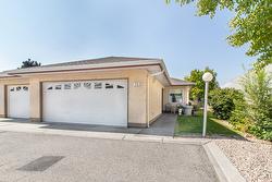 25-1874 Parkview Crescent  Kelowna, BC V1X 7G6