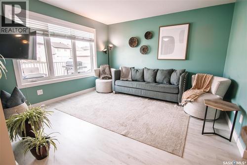 2842 Elgaard Drive, Regina, SK - Indoor Photo Showing Living Room