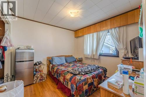 9108 74Th Avenue, Osoyoos, BC - Indoor Photo Showing Bedroom