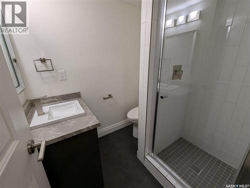 204 921 Main Street, Saskatoon, SK - Indoor Photo Showing Bathroom