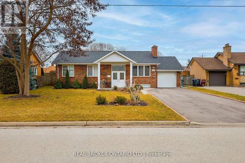 230 Mcgill Street, Mississauga, ON - Outdoor With Facade