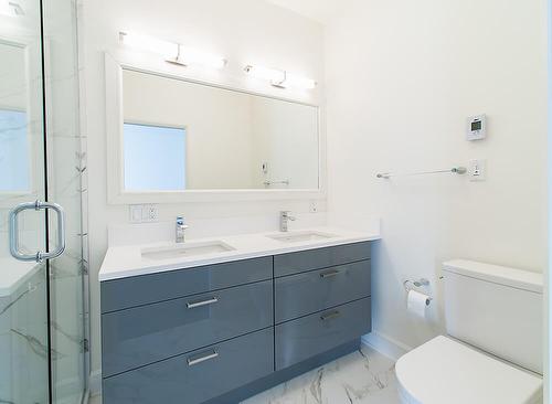 Ensuite bathroom - 319 Ch. Du Golf, Montréal (Verdun/Île-Des-Soeurs), QC 