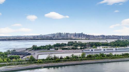 Photo aérienne - 703-231 Rue Riverside, Saint-Lambert, QC - Outdoor With Body Of Water With View