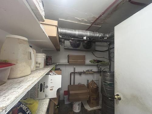 Commerce - 6280 Av. Somerled, Montréal (Côte-Des-Neiges/Notre-Dame-De-Grâce), QC 