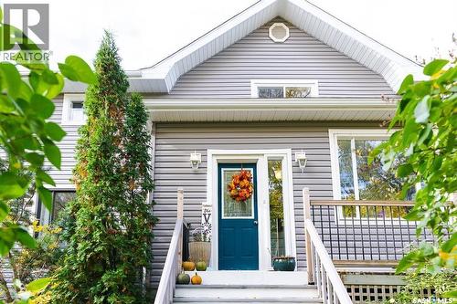 533 Manitoba Avenue, Kerrobert, SK - Outdoor