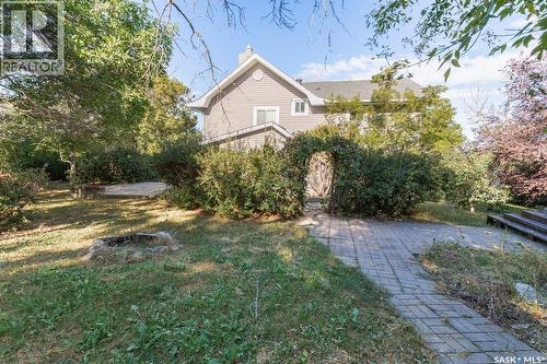 533 Manitoba Avenue, Kerrobert, SK - Outdoor