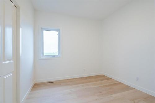 59 Woodland Drive, Steinbach, MB - Indoor Photo Showing Other Room