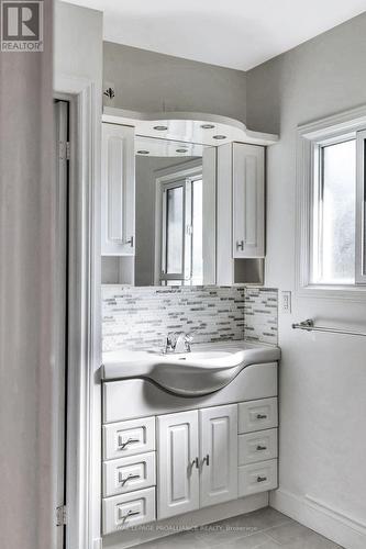 317 Sidney Street, Quinte West (Trenton Ward), ON - Indoor