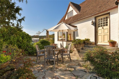 2173 Tryon Rd, North Saanich, BC 