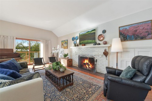 2173 Tryon Rd, North Saanich, BC 