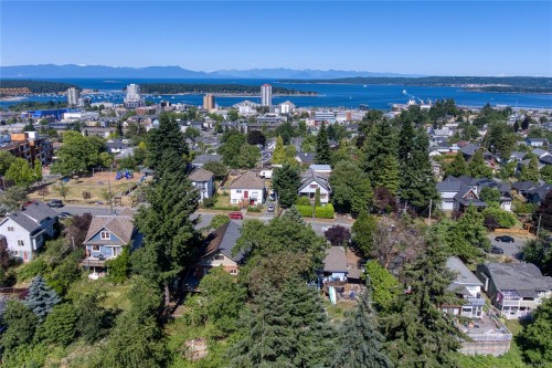 415 Machleary St, Nanaimo, BC 
