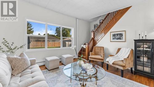 5 William Drive, South Huron (Stephen), ON - Indoor Photo Showing Living Room