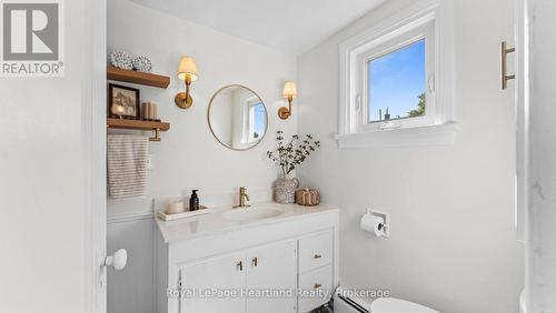 5 William Drive, South Huron (Stephen), ON - Indoor Photo Showing Bathroom