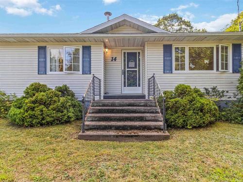 14 Bennett Avenue, Bridgewater, NS 