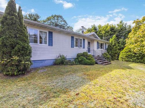 14 Bennett Avenue, Bridgewater, NS 