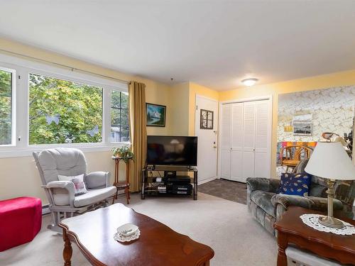 14 Bennett Avenue, Bridgewater, NS 