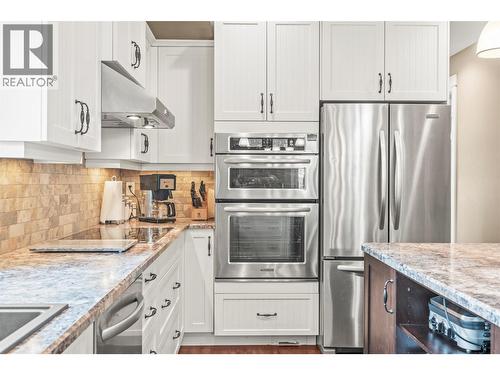 2955 Okanagan Street, Armstrong, BC - Indoor Photo Showing Kitchen With Stainless Steel Kitchen With Upgraded Kitchen