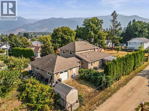 2955 Okanagan Street, Armstrong, BC - Outdoor