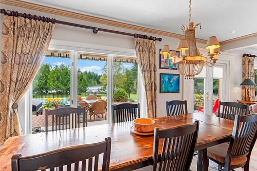 Dining room - 388 Mtée Du Val-De-Loire, Saint-Adolphe-D'Howard, QC - Indoor Photo Showing Dining Room