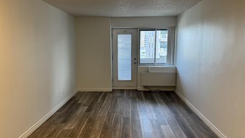 Living room - 1714-1950 Av. Lincoln, Montréal (Ville-Marie), QC - Indoor Photo Showing Other Room